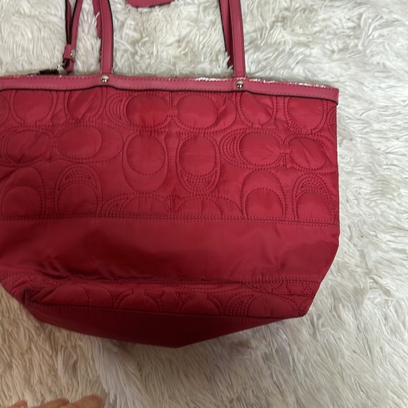 COACH WOMEN'S PINK QUILTED STITCH SIGNATURE NYLON/LEATHER TOTE/SHOULDER BAG - Picture 5 of 12